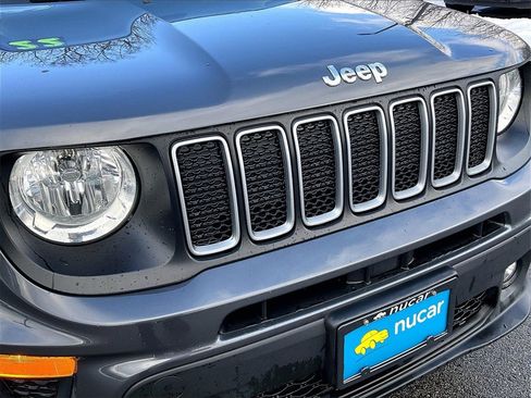 Used 2022 Jeep Renegade Latitude image 28