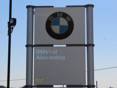 Used 2026 BMW 530i xDrive w/ Executive Package AWD/4WD image 25