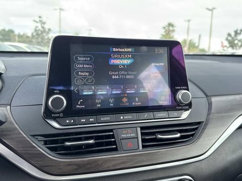 Used 2024 Nissan Altima 2.5 SV image 23