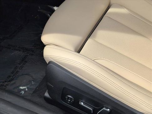 New 2026 BMW 430i Coupe w/ Parking Assistance Package RWD image 4