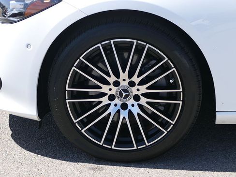 Used 2023 Mercedes-Benz C 300 Sedan image 8