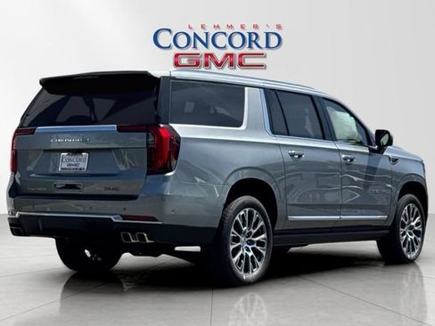 Used 2026 GMC Yukon XL Denali w/ Denali Reserve Package AWD/4WD image 4
