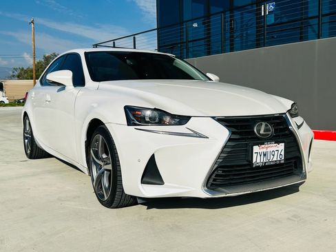 Used 2017 Lexus IS 200t w/ Navigation System Package image 13