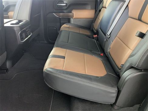 Used 2023 Chevrolet Silverado 3500 High Country image 27
