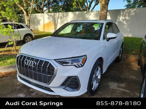 Certified 2023 Audi Q3 2.0T Premium w/ Convenience Package image 5