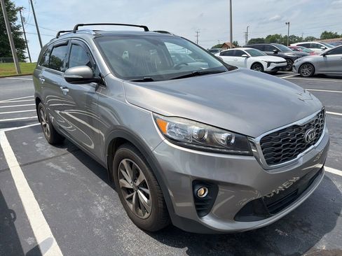 Used 2019 Kia Sorento EX w/ EX Touring Package FWD image 4