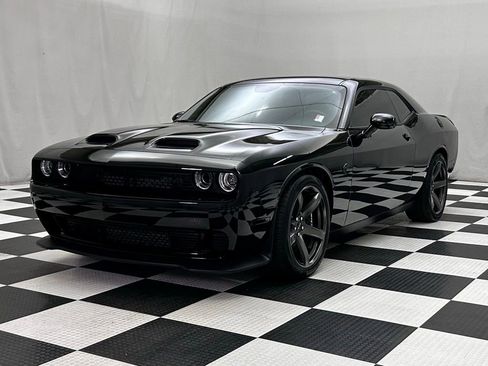 Used 2023 Dodge Challenger SRT Hellcat image 4