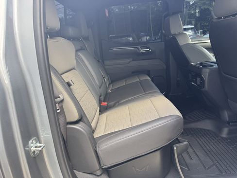 Used 2023 Chevrolet Silverado 1500 ZR2 AWD/4WD image 10