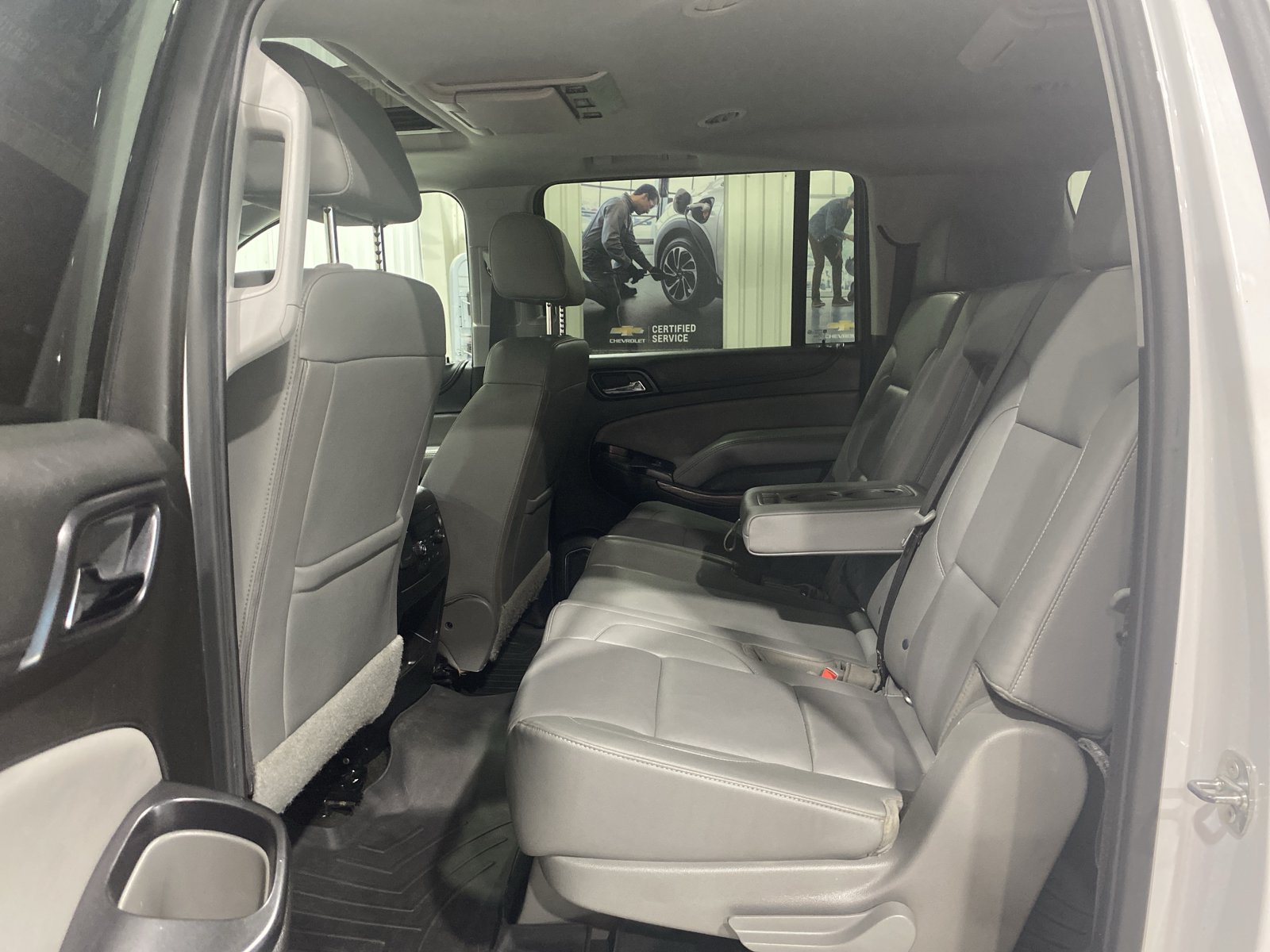 Used 2018 Chevrolet Suburban LT AWD/4WD image 21