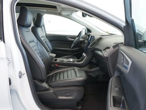 Certified 2022 Ford Edge SEL w/ Convenience Package AWD/4WD image 32