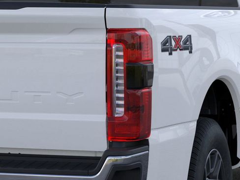 New 2026 Ford F350 Lariat image 21