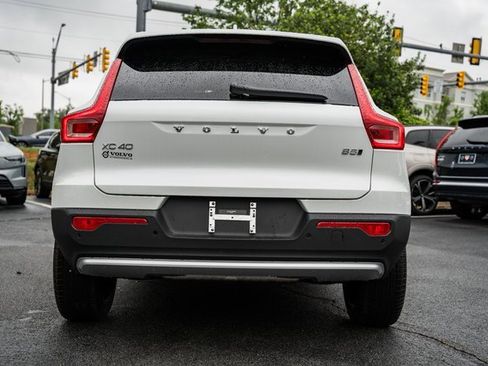 Certified 2025 Volvo XC40 B5 Ultra w/ Climate Package image 6