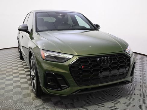 Used 2024 Audi SQ5 Prestige AWD/4WD image 9