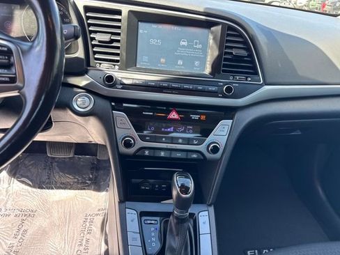 Used 2017 Hyundai Elantra Value Edition image 11