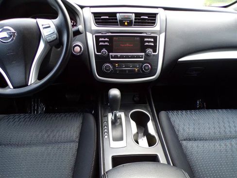 Used 2016 Nissan Altima 2.5 S w/ Power Driver Seat Package FWD image 30
