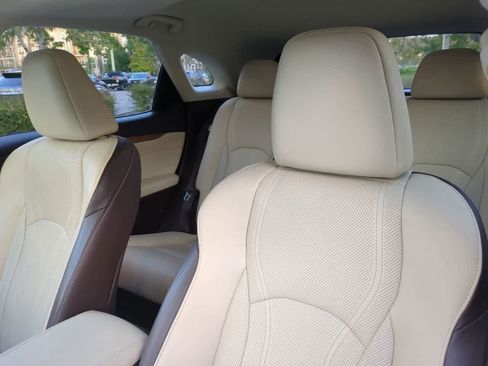 Used 2019 Lexus RX 450h AWD image 8