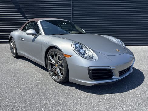 Used 2017 Porsche 911 Carrera image 7