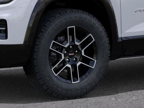 New 2026 GMC Terrain AT4 w/ Technology Package II AWD/4WD image 9