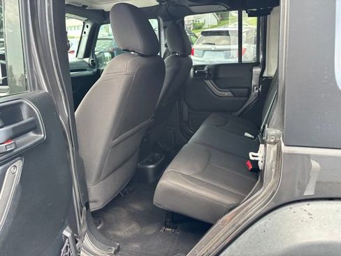 Used 2017 Jeep Wrangler Unlimited Sport w/ Quick Order Package 24S AWD/4WD image 10