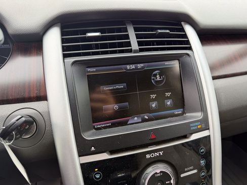 Used 2013 Ford Edge Limited image 20