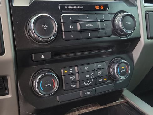 Used 2017 Ford F250 Lariat w/ FX4 Off-Road Package image 11