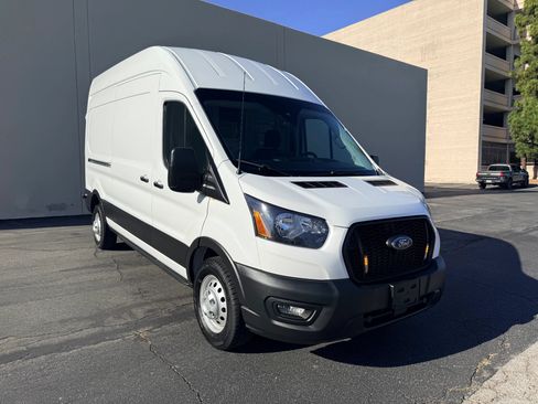 Used 2023 Ford Transit 250 148 High Roof AWD image 8