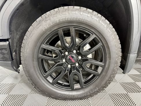 Used 2024 GMC Sierra 1500 Elevation w/ X31 Off-Road Package image 9