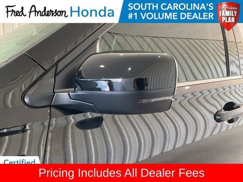 Certified 2023 Honda Pilot Touring image 3