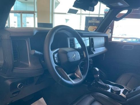 New 2026 Ford Bronco Badlands w/ Sasquatch Package AWD/4WD image 9