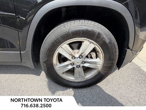 Used 2020 Chevrolet Trax LS w/ Tint and Cruise Package FWD image 11