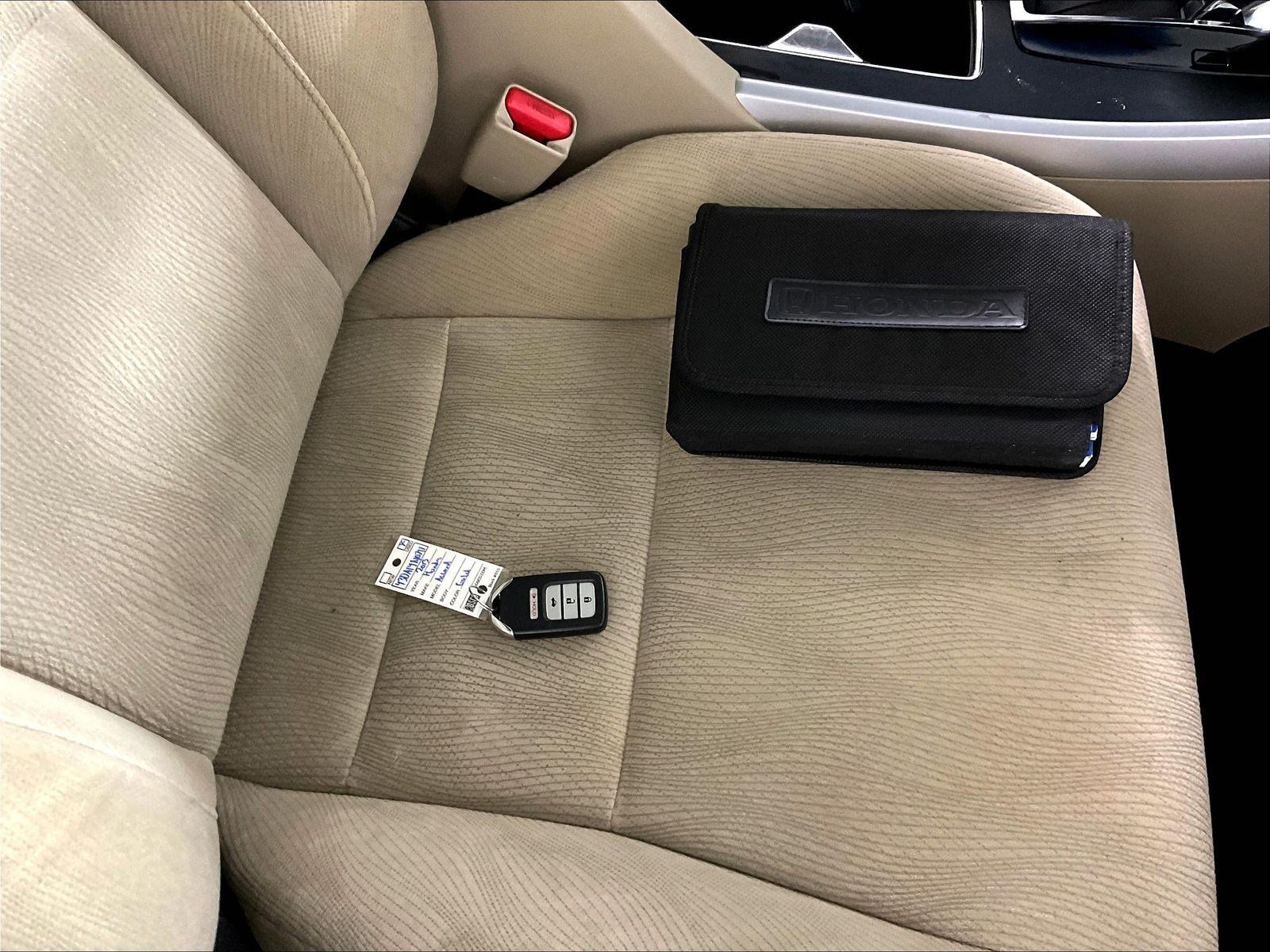 Used 2013 Honda Accord EX image 35