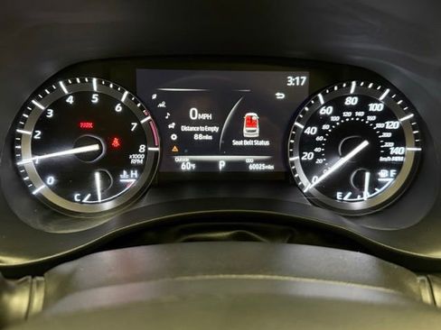 Used 2021 Toyota Highlander XLE image 20