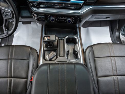 Used 2024 Chevrolet Silverado 1500 High Country w/ High Country Premium Package image 31