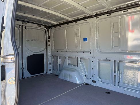 Used 2024 Mercedes-Benz Sprinter 144 Cargo image 10