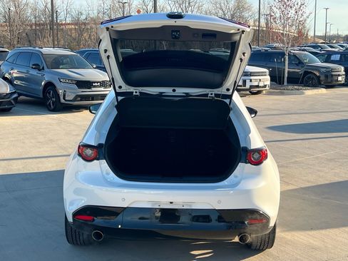Used 2024 MAZDA MAZDA3 Hatchback w/Premium Plus Pkg image 15
