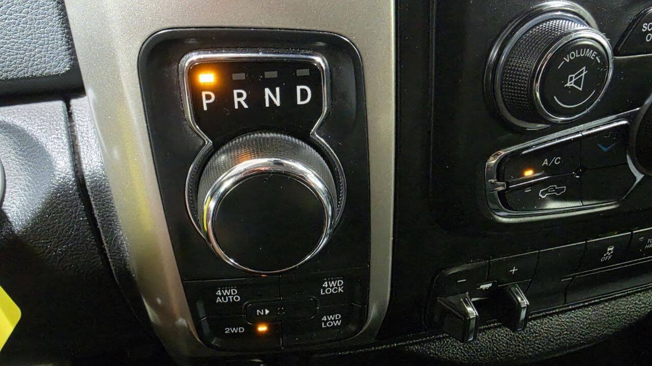 Used 2016 RAM 1500 Big Horn AWD/4WD image 32