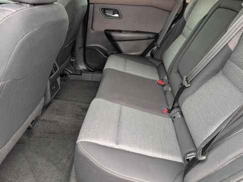 Used 2023 Nissan Rogue SV image 15