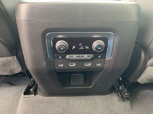 Certified 2023 Chevrolet Suburban RST w/ Luxury Package AWD/4WD image 19