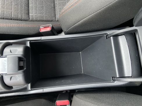 Used 2025 Honda HR-V Sport image 42