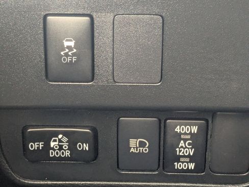 Used 2021 Toyota Tacoma TRD Sport w/ Technology Package image 29