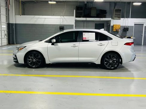 Used 2024 Toyota Corolla SE FWD image 14