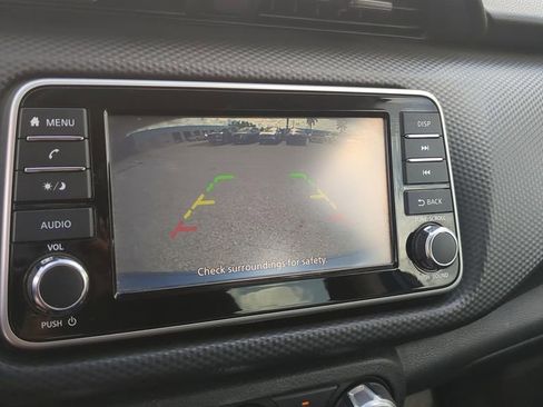 Used 2021 Nissan Kicks S FWD image 16