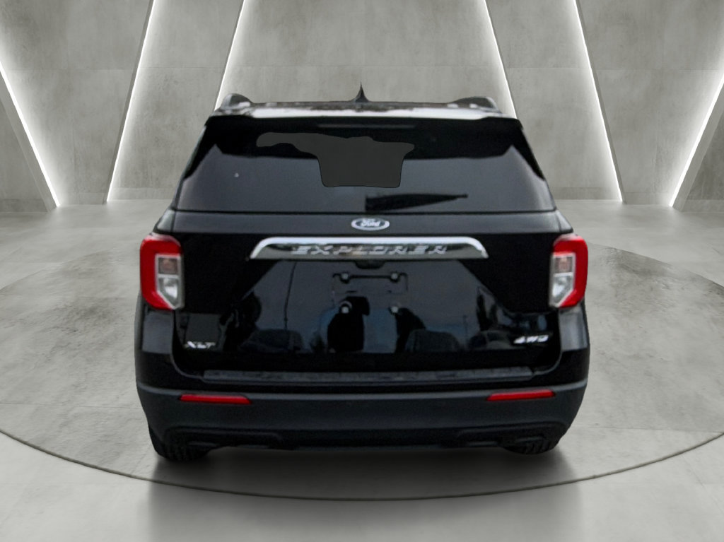 Used 2023 Ford Explorer XLT AWD/4WD image 4