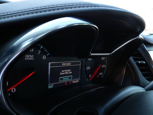 Used 2015 Chevrolet Impala LT w/ Convenience Package image 25