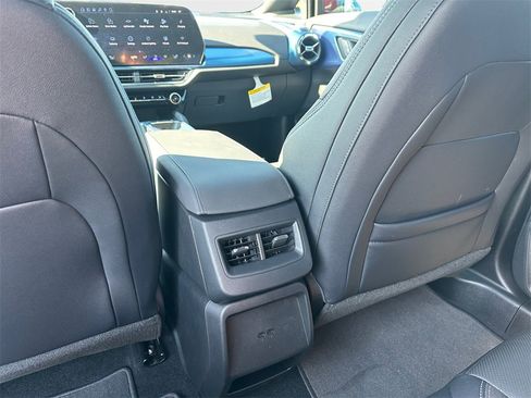 New 2026 Chevrolet Equinox EV LT image 22