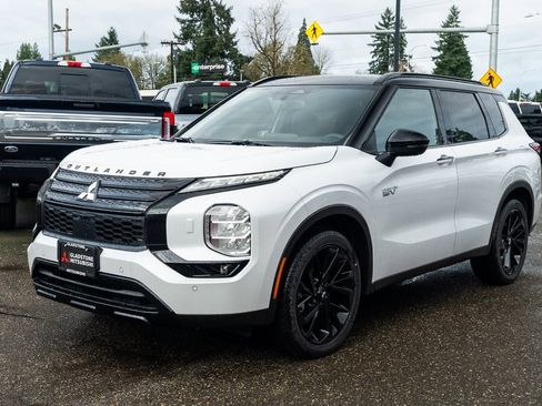 New 2025 Mitsubishi Outlander SEL Black Edition image 3