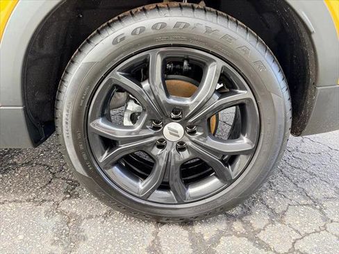 Certified 2025 Dodge Hornet GT w/ GT Blacktop Package AWD/4WD image 13