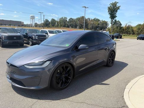 Used 2022 Tesla Model X Plaid AWD/4WD image 8