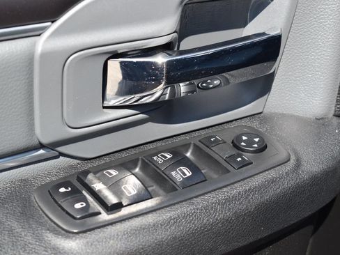 Used 2021 RAM 1500 Classic SLT AWD/4WD image 27