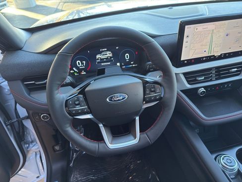 New 2026 Ford Explorer ST-Line w/ ST-Line Street Pack image 19